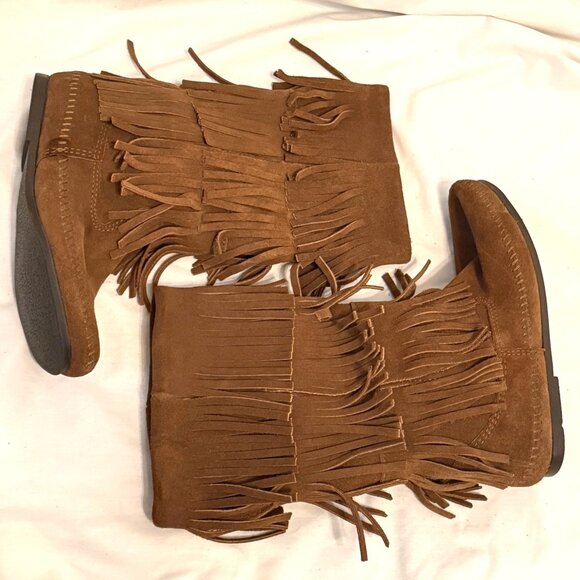 Minnetonka Women's 8 Boots Fringe Cognac Suede Moccasin Tall Boot EUC! 1638 - Picture 3 of 7